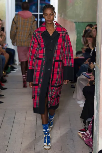 Look 23